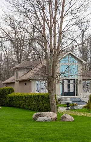 Expert lawn care service experts serving Weymouth, MA - D. Follett Tree Service & Landscaping