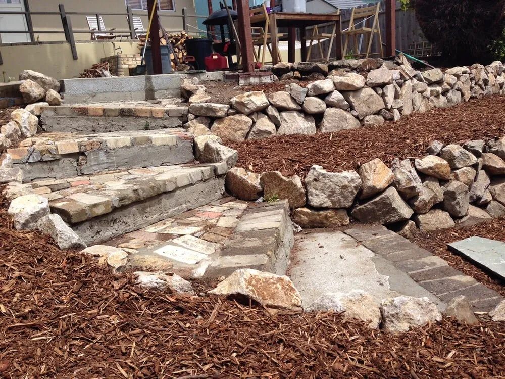 Top-rated landscaping services for year-round maintenance in Richmond, CA by D Garcia's Landscaping
