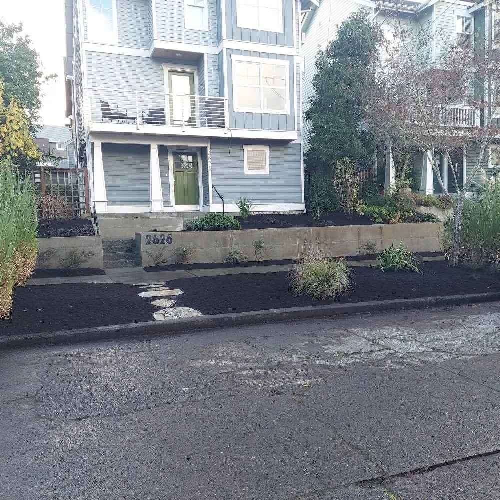 Expert yard maintenance for homes across SeaTac, WA - D Green Quality