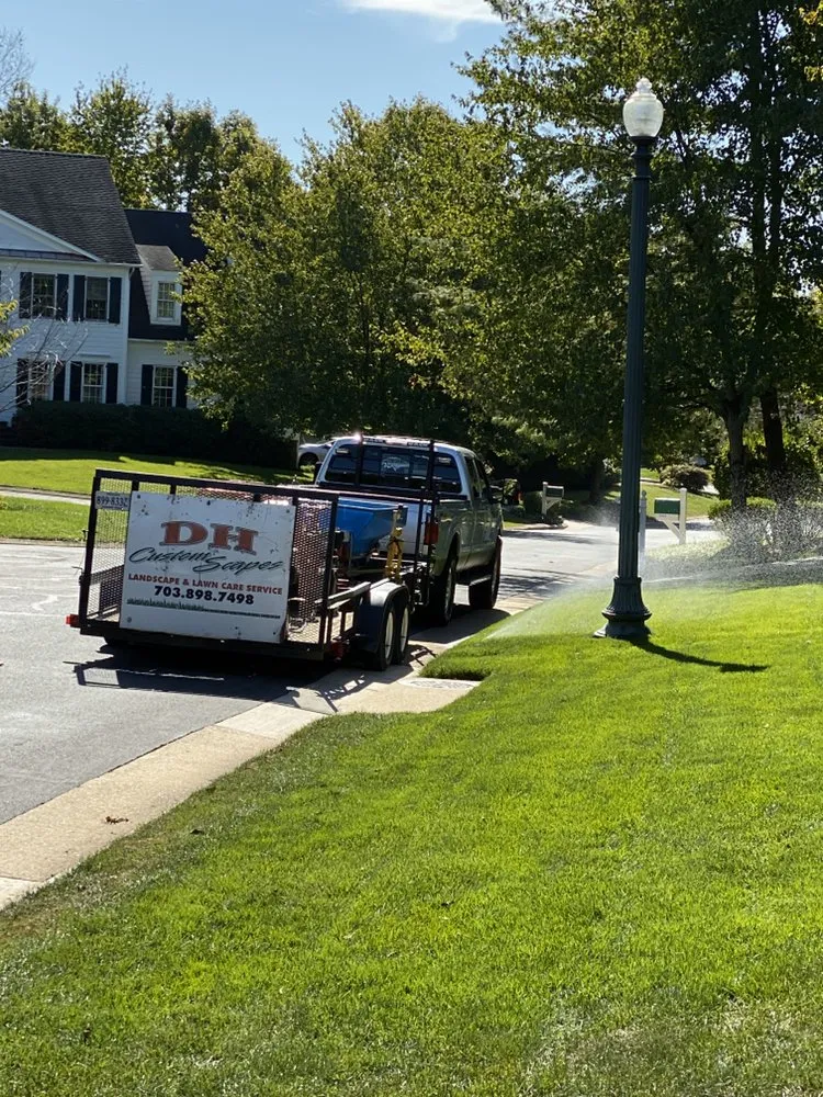 Reliable yard maintenance in Gainesville, VA - D H Custom Scapes
