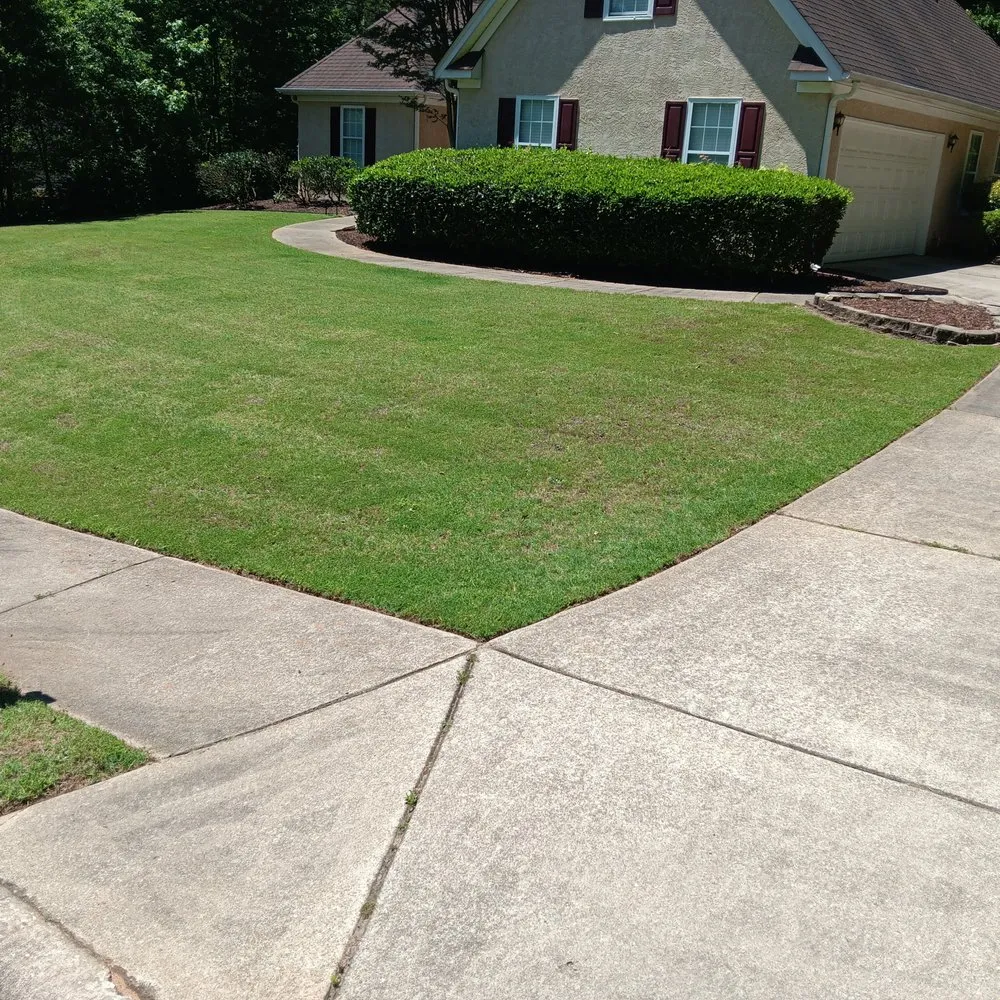 Local landscape installation experts serving Union City, GA - D Hayes Services