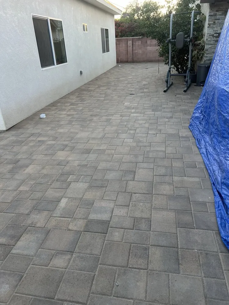 Professional yard maintenance in Pacoima, CA by D Landscape & Hardscape