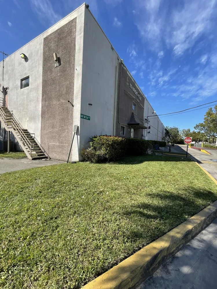 Reliable outdoor landscaping with custom design across Lantana, FL - D M L Landscaping Service