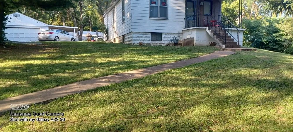 Professional outdoor landscaping in Swansea, IL - D-N-J Lawn Maintenance,Tree Removal, and Landscape Design