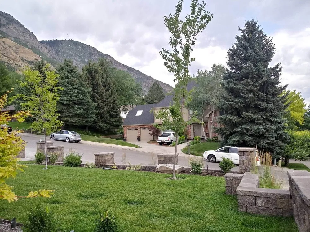 Top-rated lawn mowing service in Salt Lake City, UT - D Ojeda Construction