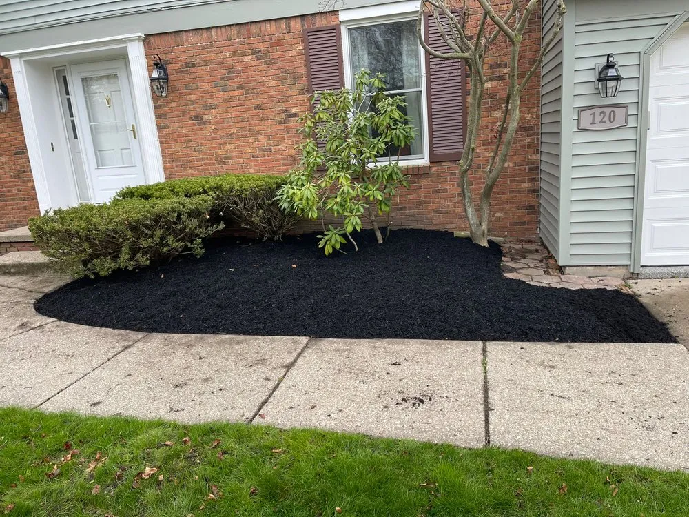 Local residential landscaping for beautiful yards in Getzville, NY by D Plus Landscaping