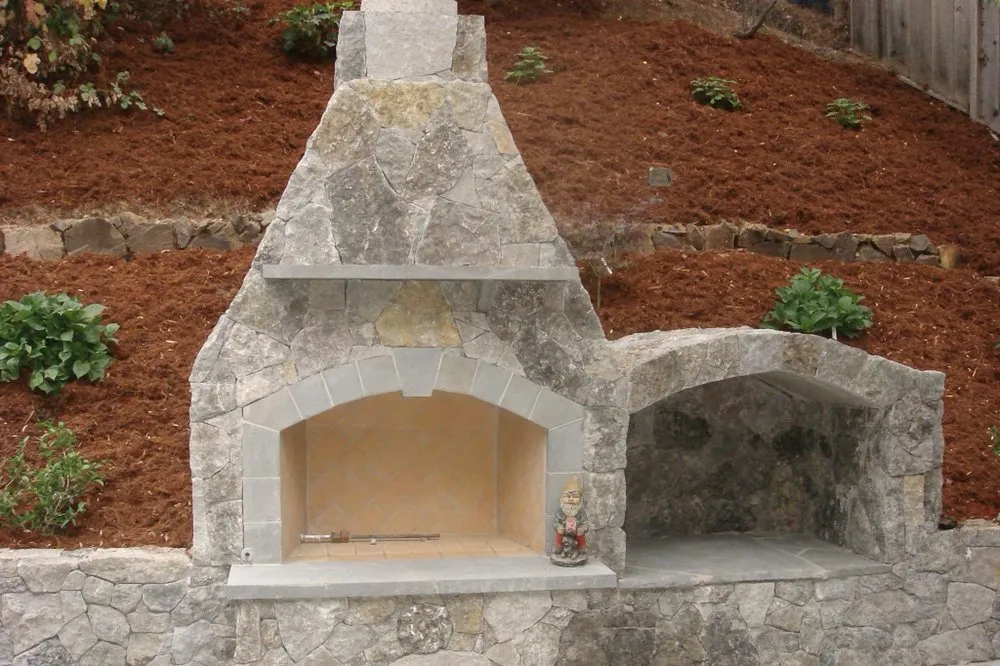 Affordable yard maintenance in San Rafael, CA by D' ROJAS LANDSCAPE