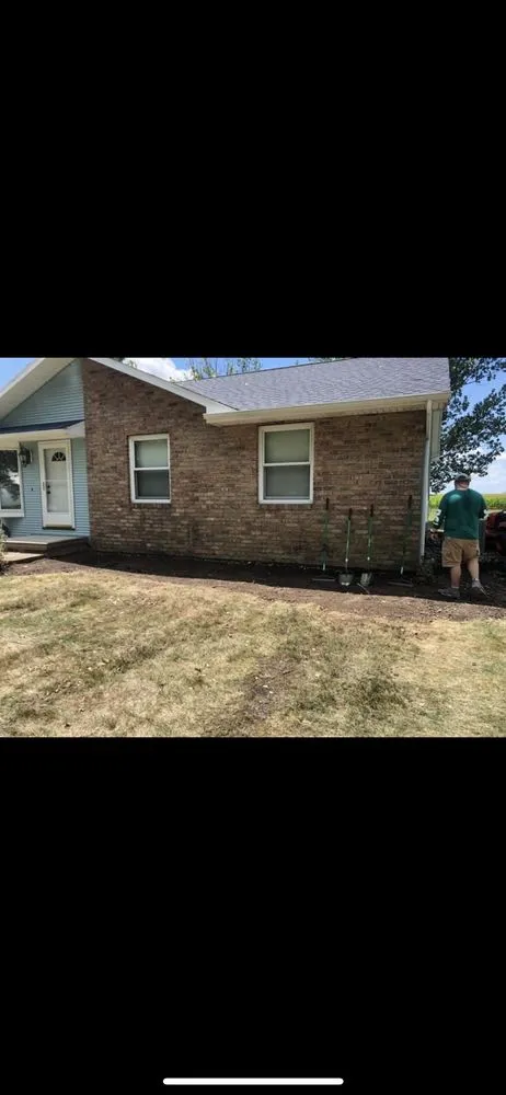 Affordable residential landscaping experts serving Sadorus, IL - D. Stacy Landscaping