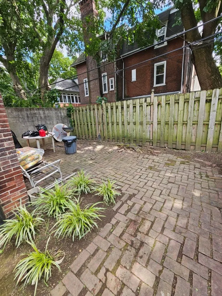 Reliable yard maintenance experts serving Philadelphia, PA - D W Lawn Care