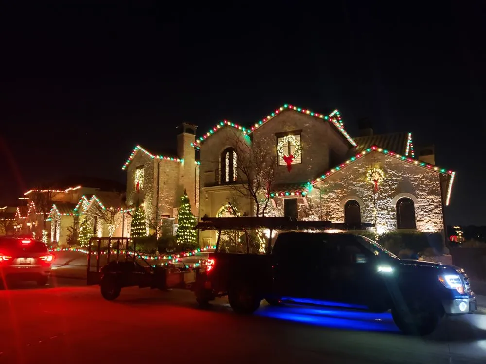 Professional yard cleanup service in Commerce, TX - D-Z Landscape And Christmas Lights
