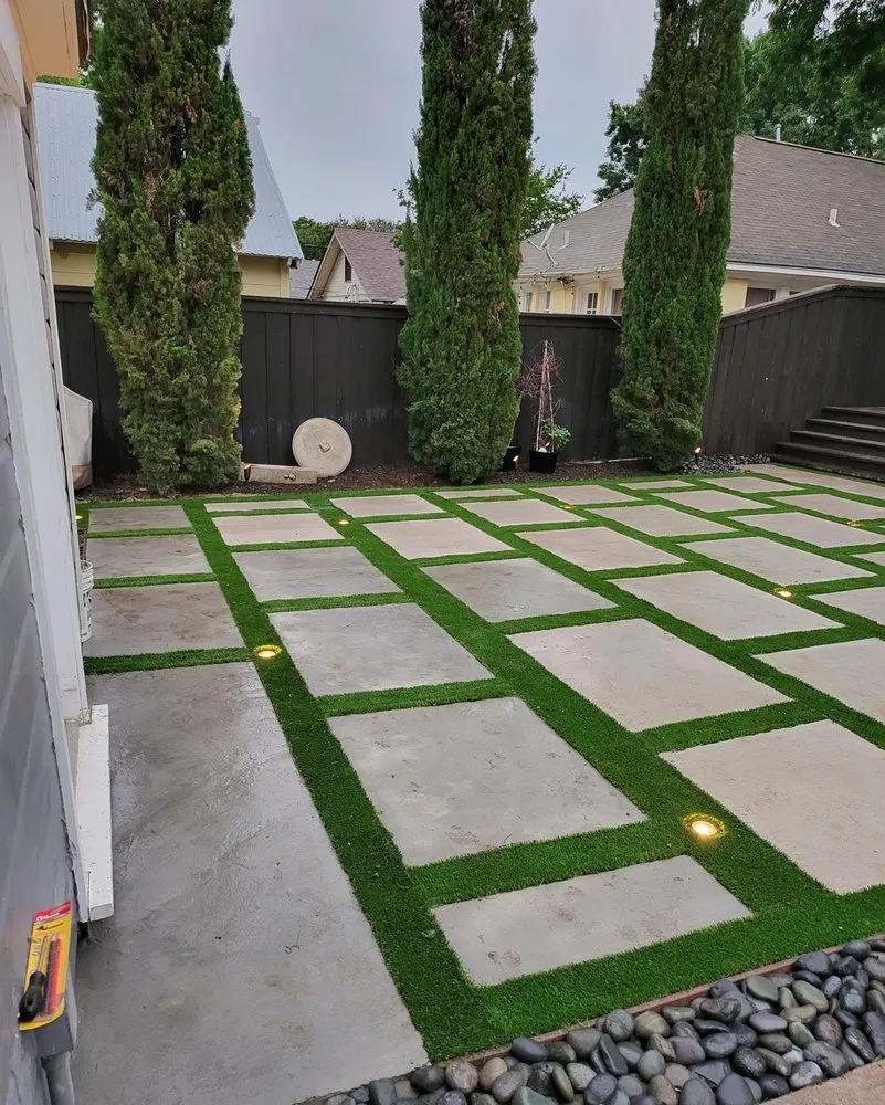 Local yard maintenance with custom design across Commerce, TX - D-Z Landscape And Christmas Lights