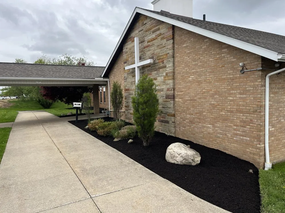 Reliable garden landscaping experts serving Streetsboro, OH - D1 Lawn and Landscape