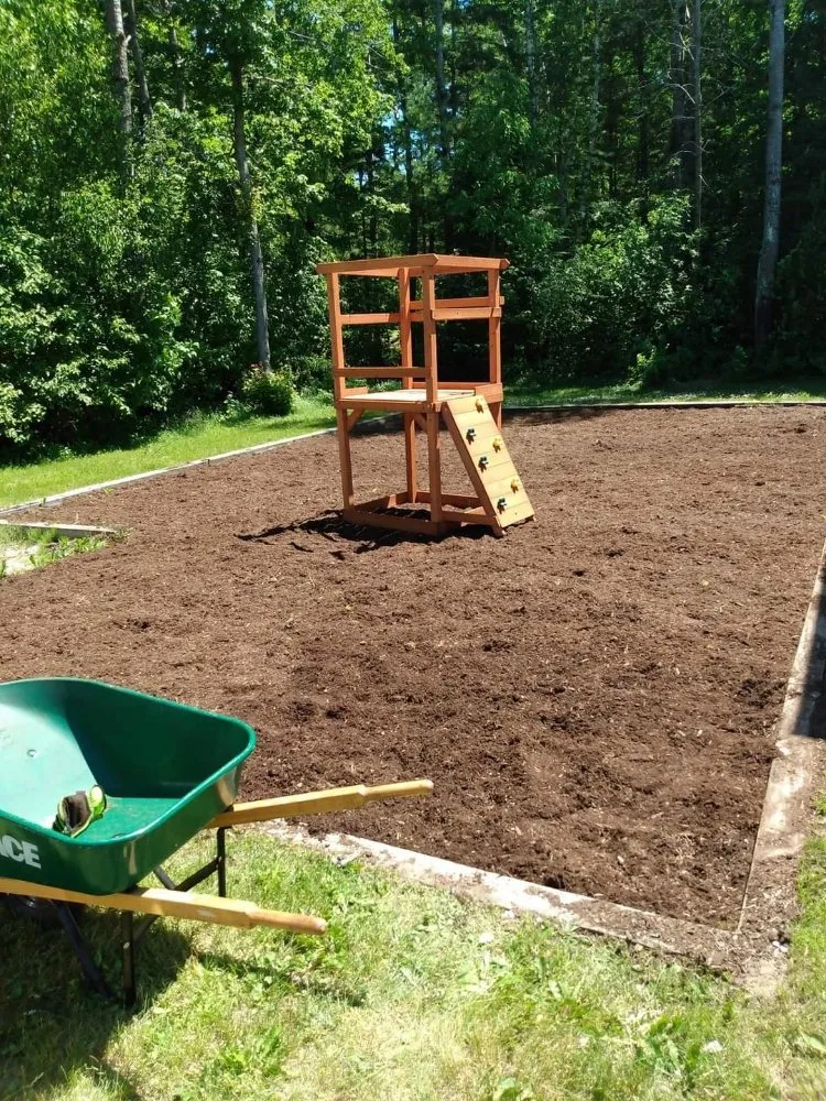 Expert lawn mowing service with custom design in Cheboygan, MI by D6 Lawncare