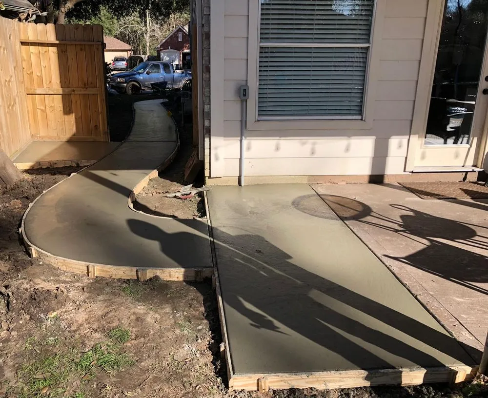 Local landscape installation for homes across Willis, TX - D7 Tree Service and Landscaping