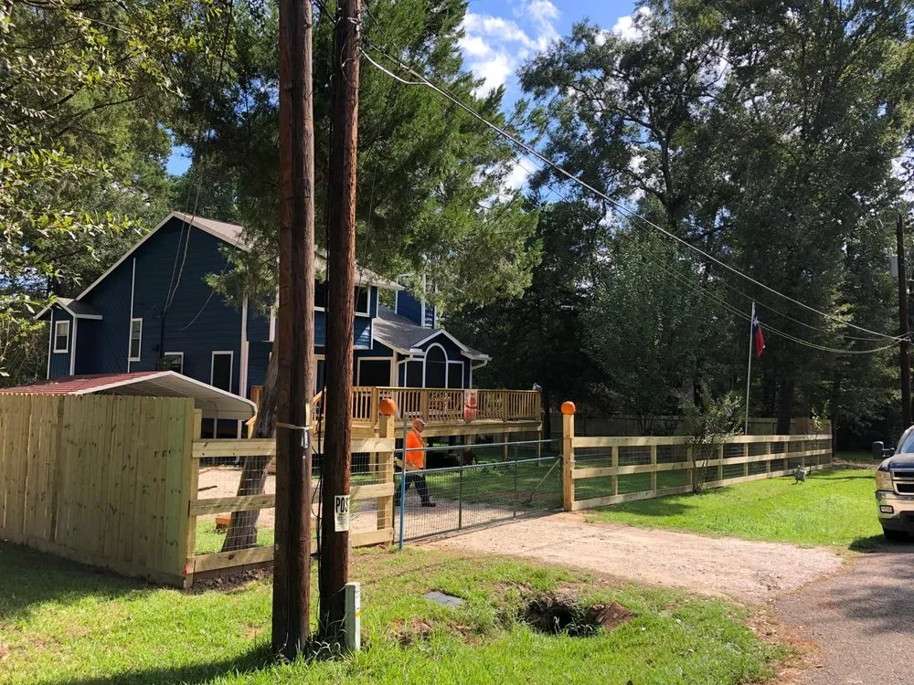 Reliable landscaping services experts serving Willis, TX - D7 Tree Service and Landscaping