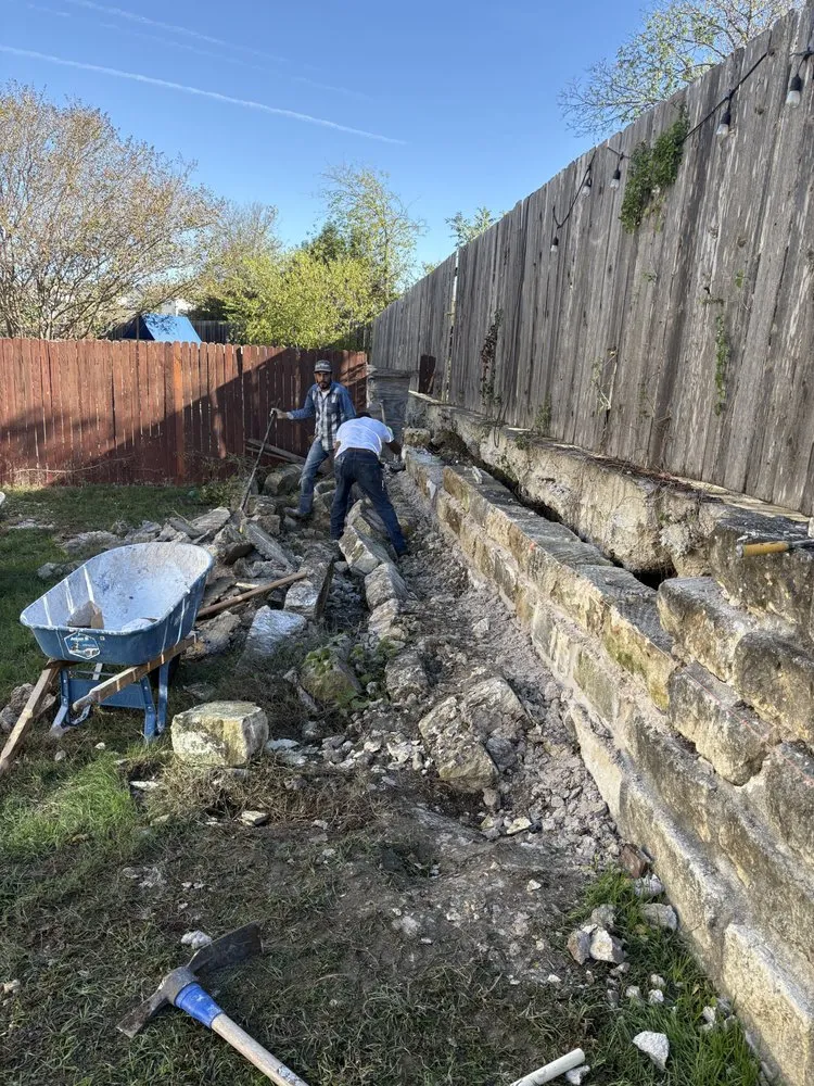 Expert garden landscaping in Leander, TX by Da Brothers Masonry