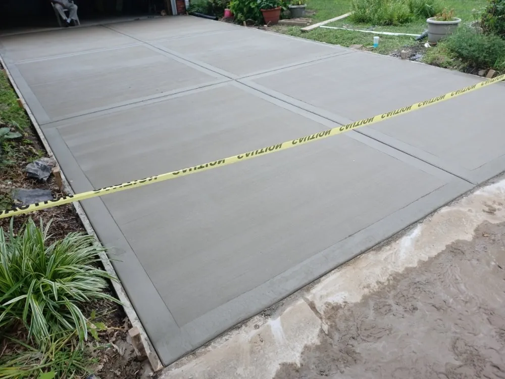 Reliable yard maintenance in Belleville, IL by DA Concrete & Landscaping