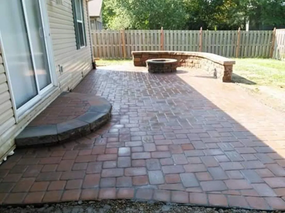 Affordable yard cleanup service in Belleville, IL - DA Concrete & Landscaping