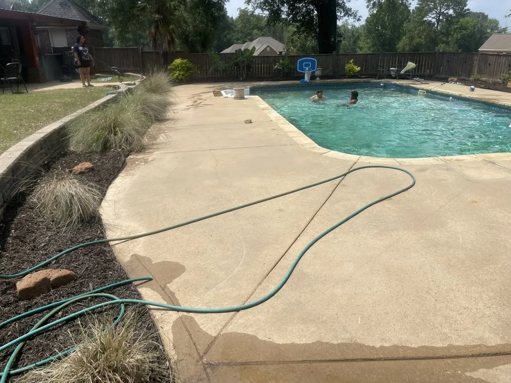 Top-rated garden landscaping in Jackson, MS by Da Grass king