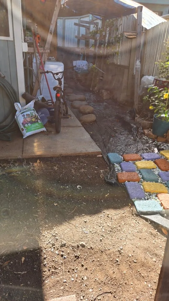 Custom yard cleanup service in Wailea-Makena, HI by Da Handy Man