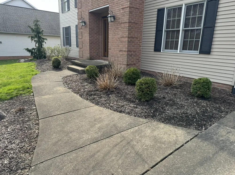 Top-rated landscaping services in Canal Fulton, OH - D&A Hauling Services