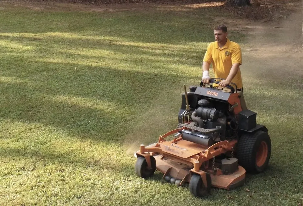 Local garden landscaping in Auburn, GA by DacBurn