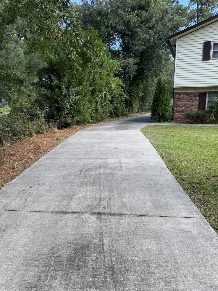 Custom lawn mowing service for residential properties across Savannah, GA - Dad Division Lawn & Order