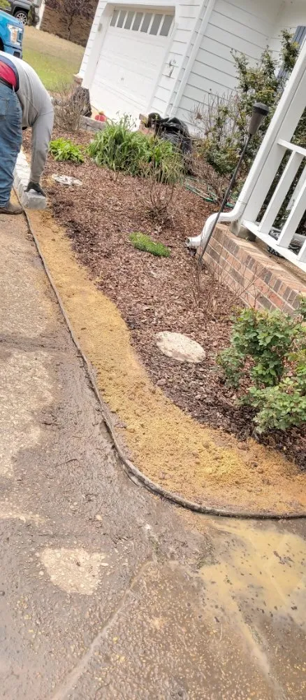 Affordable lawn mowing service for beautiful yards in Bartlett, TN by daddy daughter lawn services