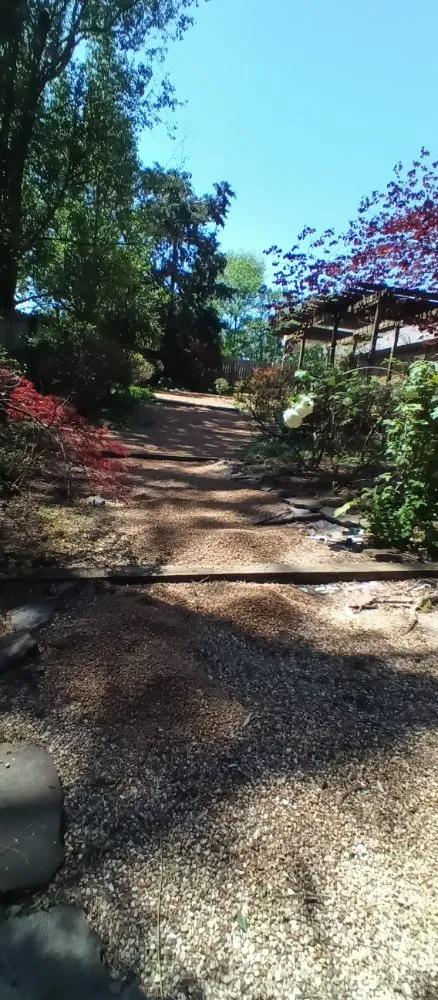 Local residential landscaping experts serving Bartlett, TN - daddy daughter lawn services