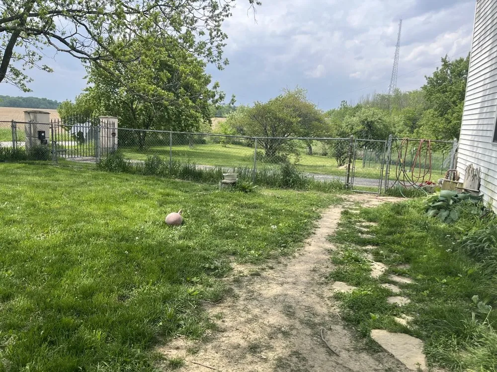 Custom landscaping services in Anderson, IN by Dad’s Lawn Care Landscaping