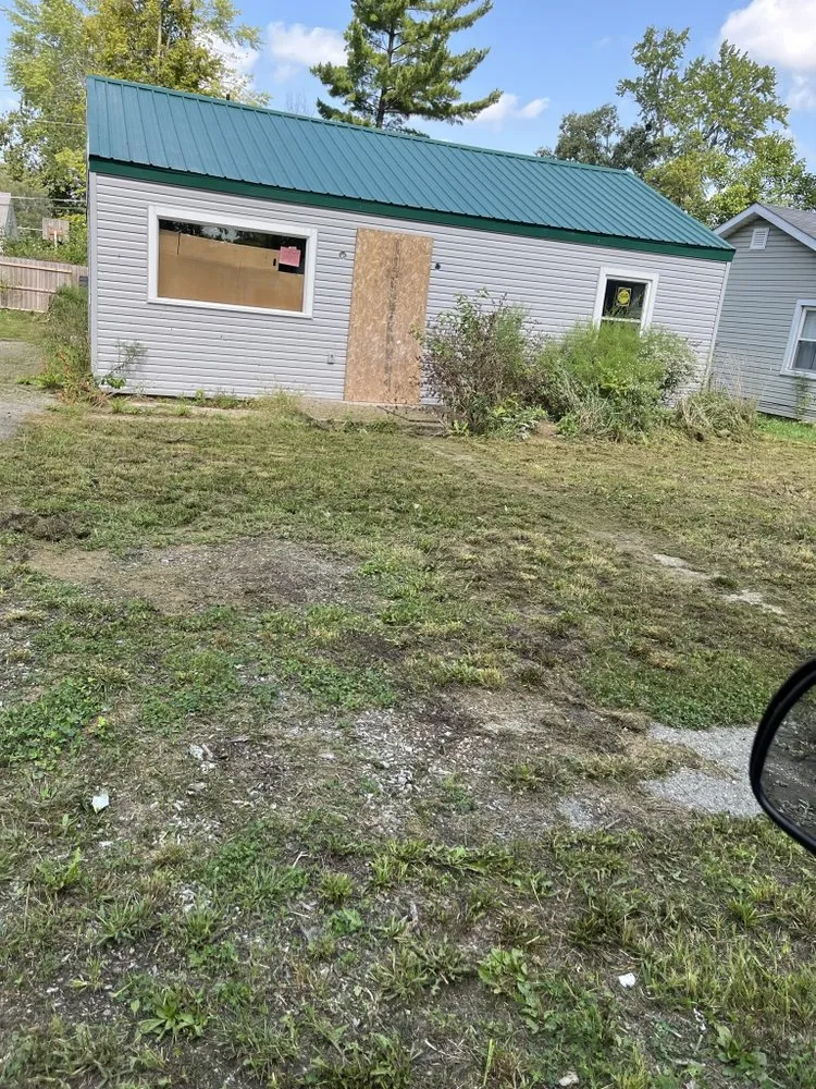 Top-rated outdoor landscaping in Anderson, IN by Dad’s Lawn Care Landscaping