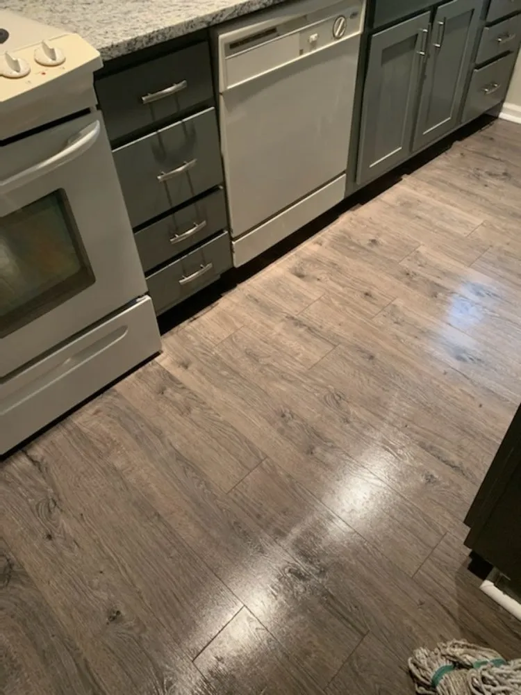 Affordable landscaping services in Williamsburg, VA - Dafamily Professional Cleaning Service