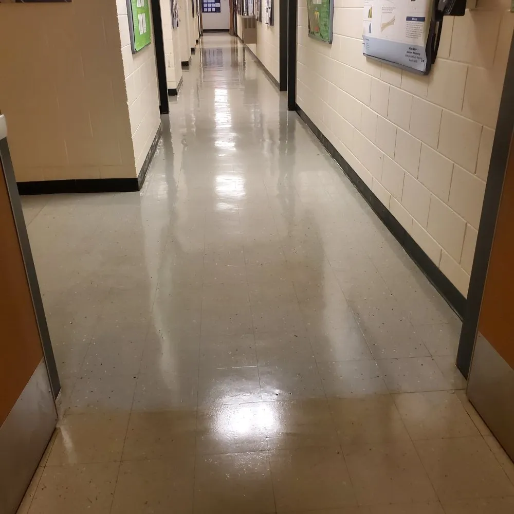 Local residential landscaping in Williamsburg, VA by Dafamily Professional Cleaning Service