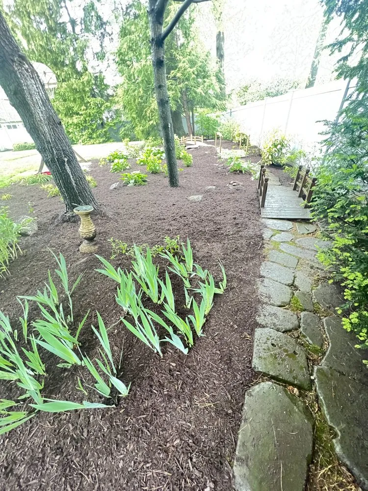 Local lawn mowing service in Morristown, NJ by DAG Landscaping Service