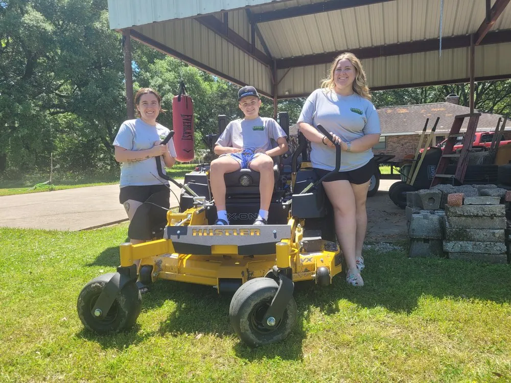 Expert residential landscaping in Denham Springs, LA by Daigre's Lawn Care