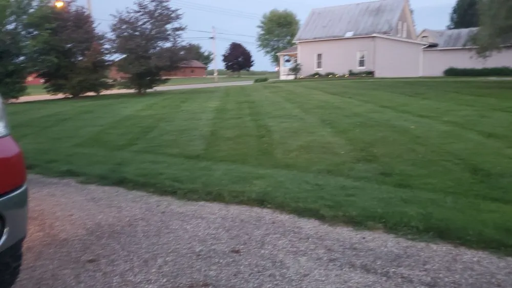Local yard maintenance in Bellville, OH by Dailey's Lawncare