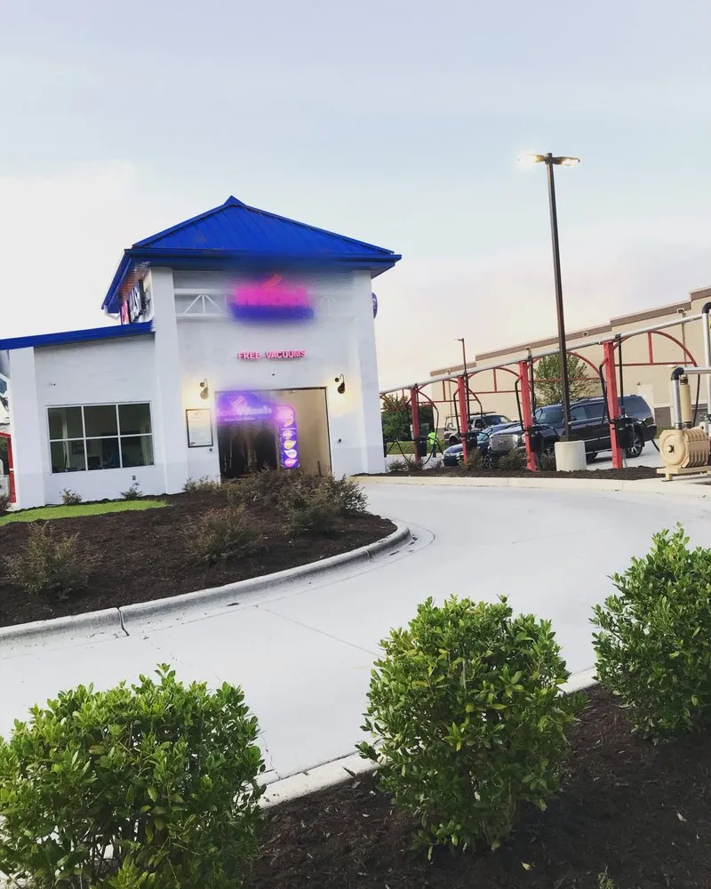 Reliable landscaping services in Winston Salem, NC by Dailey's Lawncare