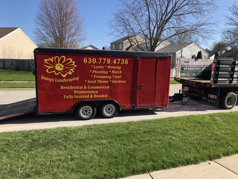 Reliable lawn care service in Aurora, IL - DAISY'S LANDSCAPING & SNOW