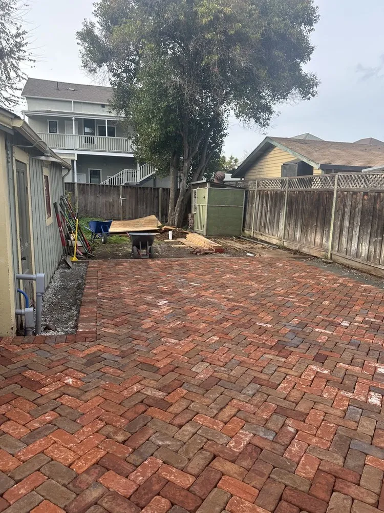 Custom lawn care service in San José, CA - Daisys Landscaping