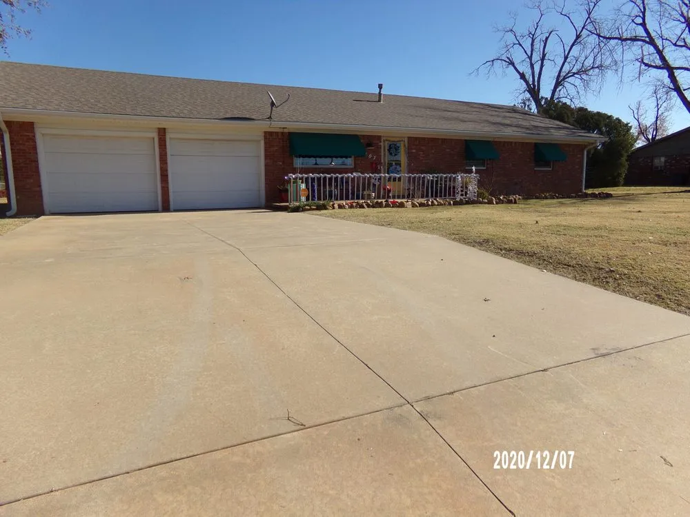 Trusted yard maintenance experts serving Oklahoma City, OK - DAJ Enterprises