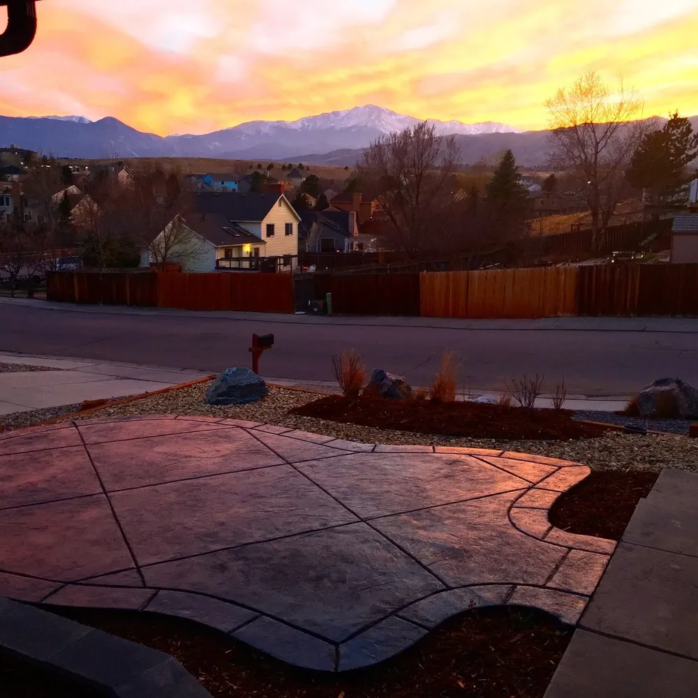 Custom lawn mowing service experts serving Colorado Springs, CO - DaKine Custom Landscaping & Design