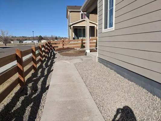 DaKine Custom Landscaping & Design Logo