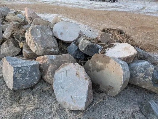 Dakota Boulders And Landscaping