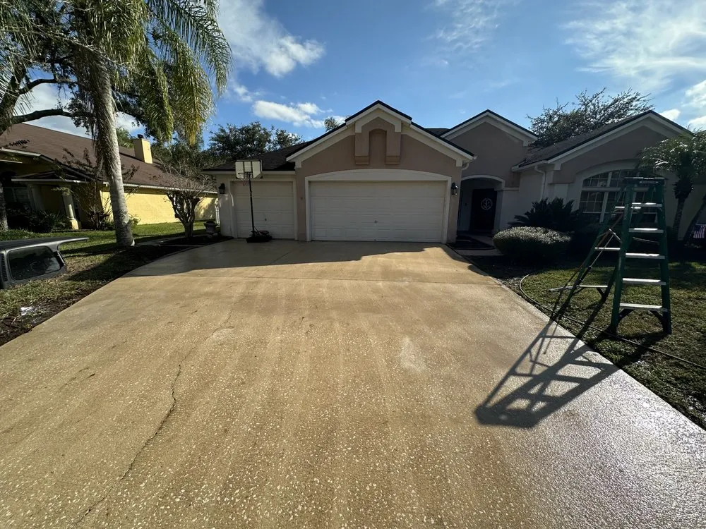 Local lawn care service in Jacksonville, FL - Dakota Criner