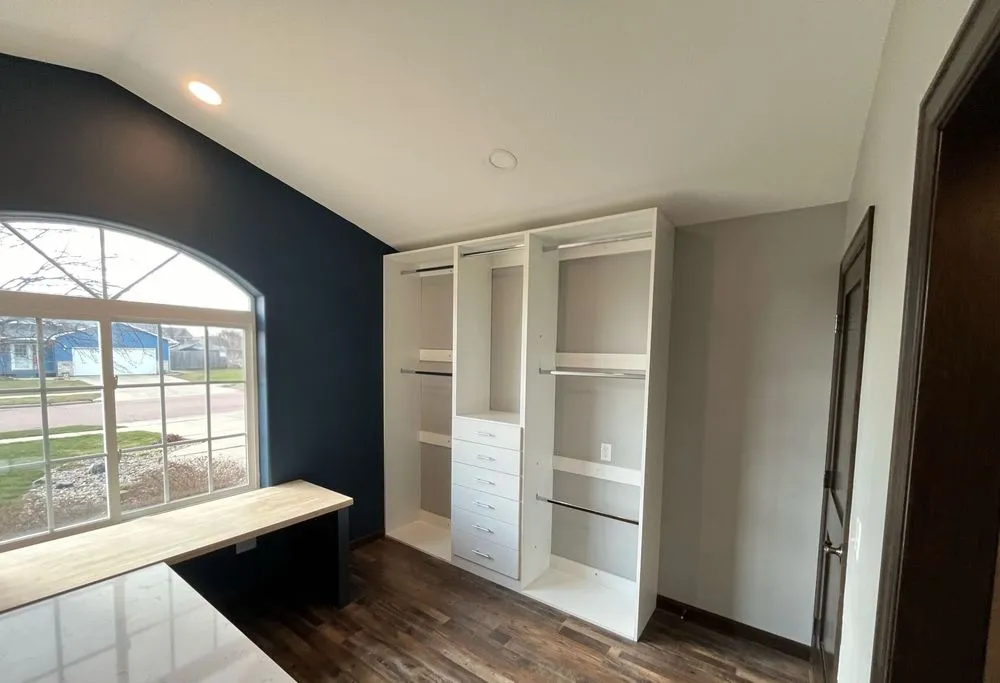 Custom yard maintenance for beautiful yards across Sioux Falls, SD - Dakota Maintenance