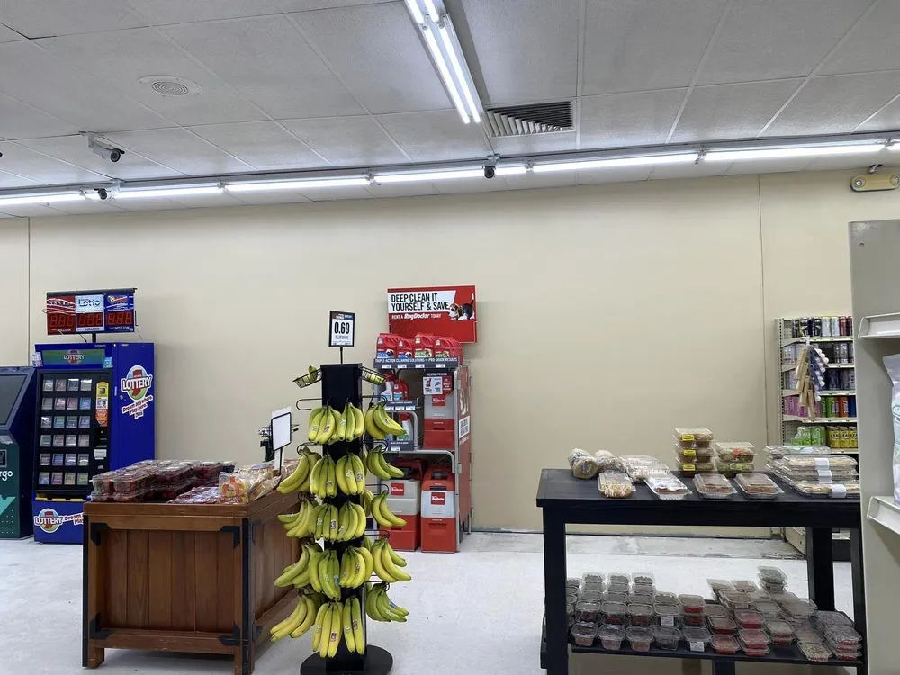 Professional yard cleanup service experts serving Lagrange, IN - Dakota’s Handyman Services And Remodeling