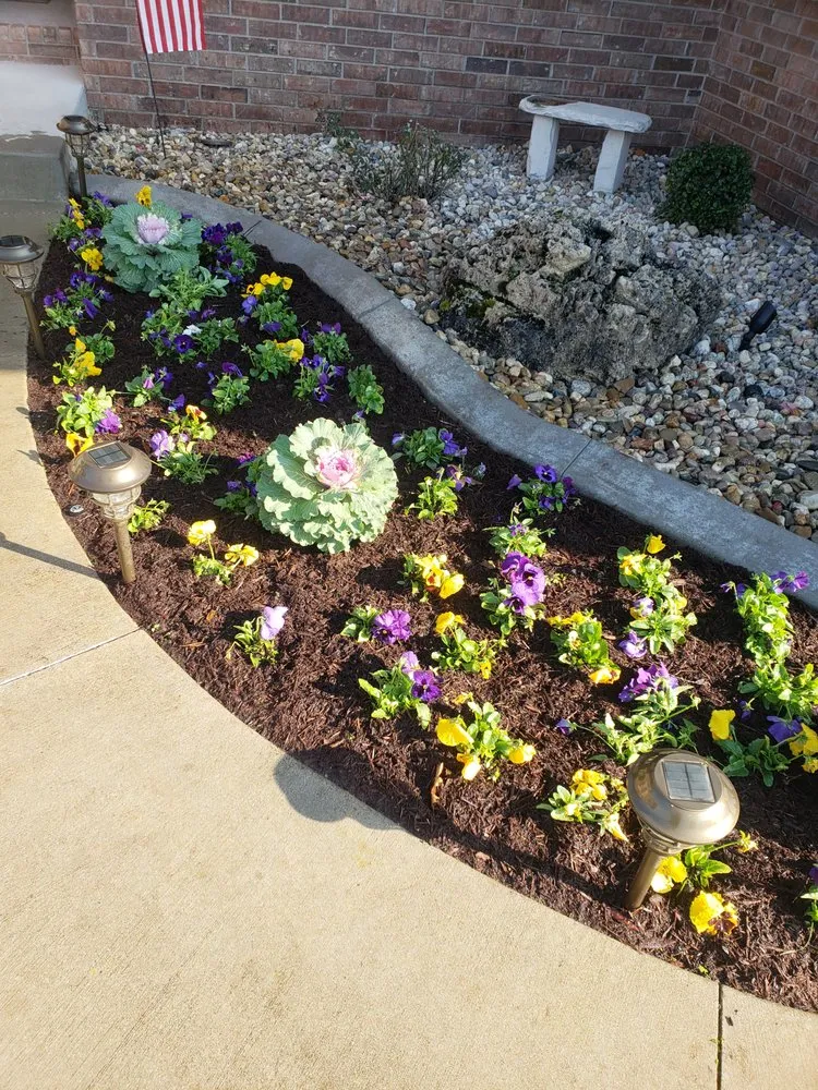 Top-rated landscape design in Springfield, MO by Dakota's Landscaping