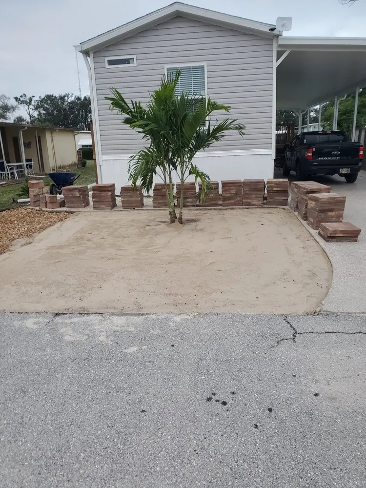 Local outdoor landscaping for beautiful yards in North Fort Myers, FL by Dakota's Lawn & Tree Services
