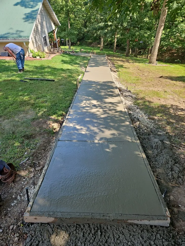 Custom lawn care service with custom design across Gravois Mills, MO - Dal Tractor Services