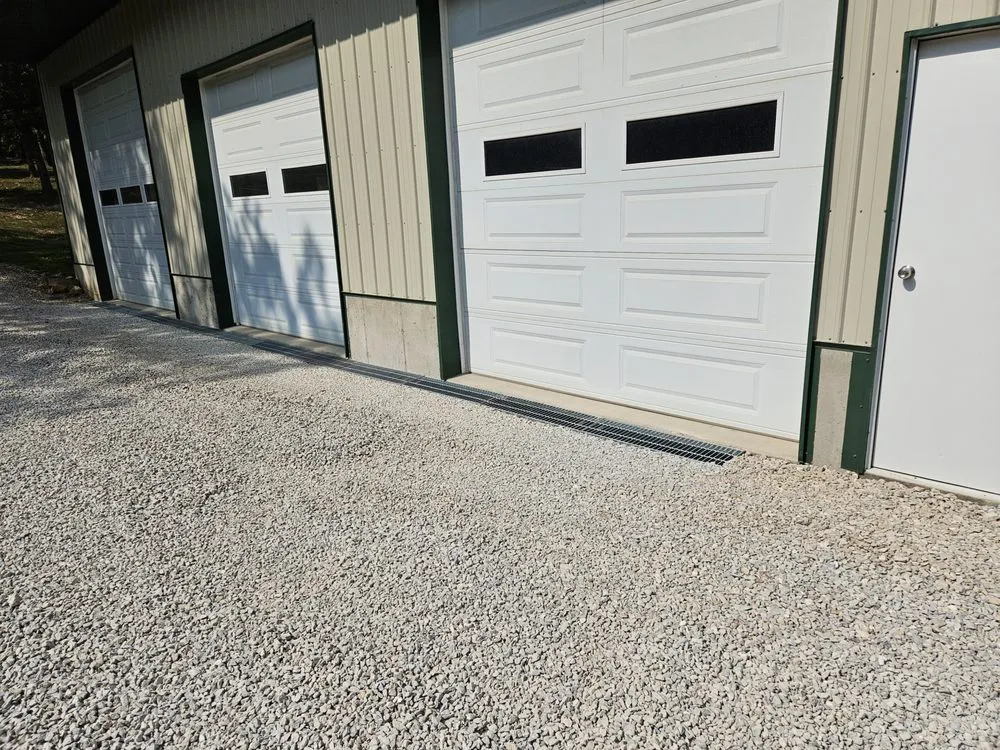 Custom yard cleanup service for homes in Gravois Mills, MO by Dal Tractor Services